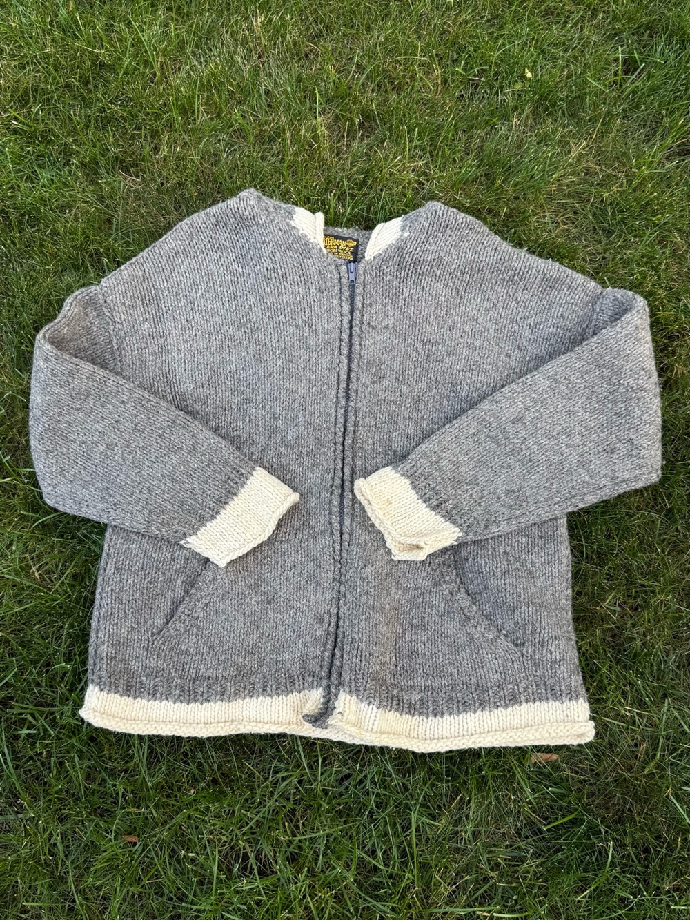 SweaterMan 100% Virgin Wool Chunky Zip Sweater Handmade in Ecuador Unisex M/L